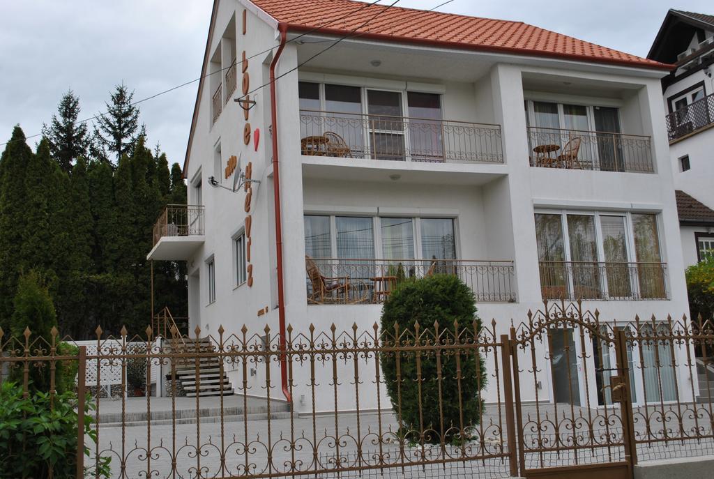 I Love Heviz Apartments Bagian luar foto
